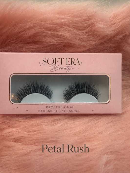 Noir Velvet – Luxurious Cashmere Lashes